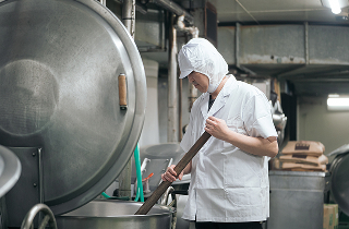 お弁当の製造スタッフ